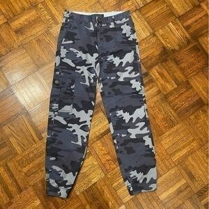 Tommy Hilfiger camo pants